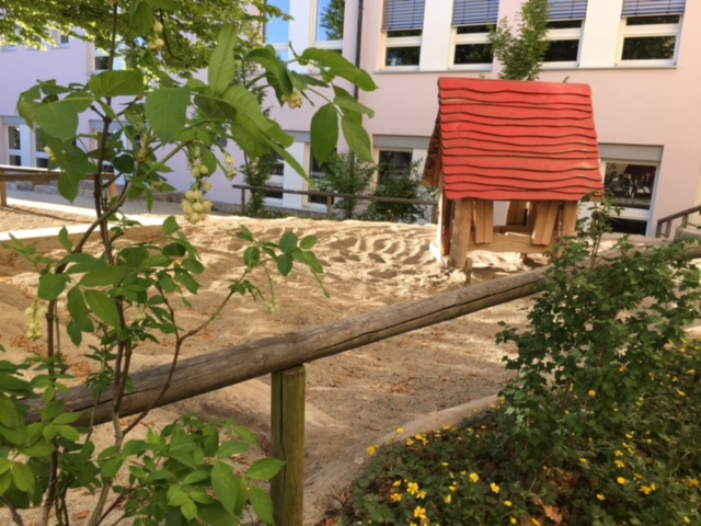 NaturSpielRäume Gallerie Leistungsseite Schulhof 4